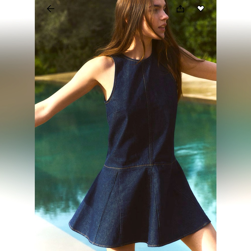 H&M Flared-Skirt Denim Dress size XS